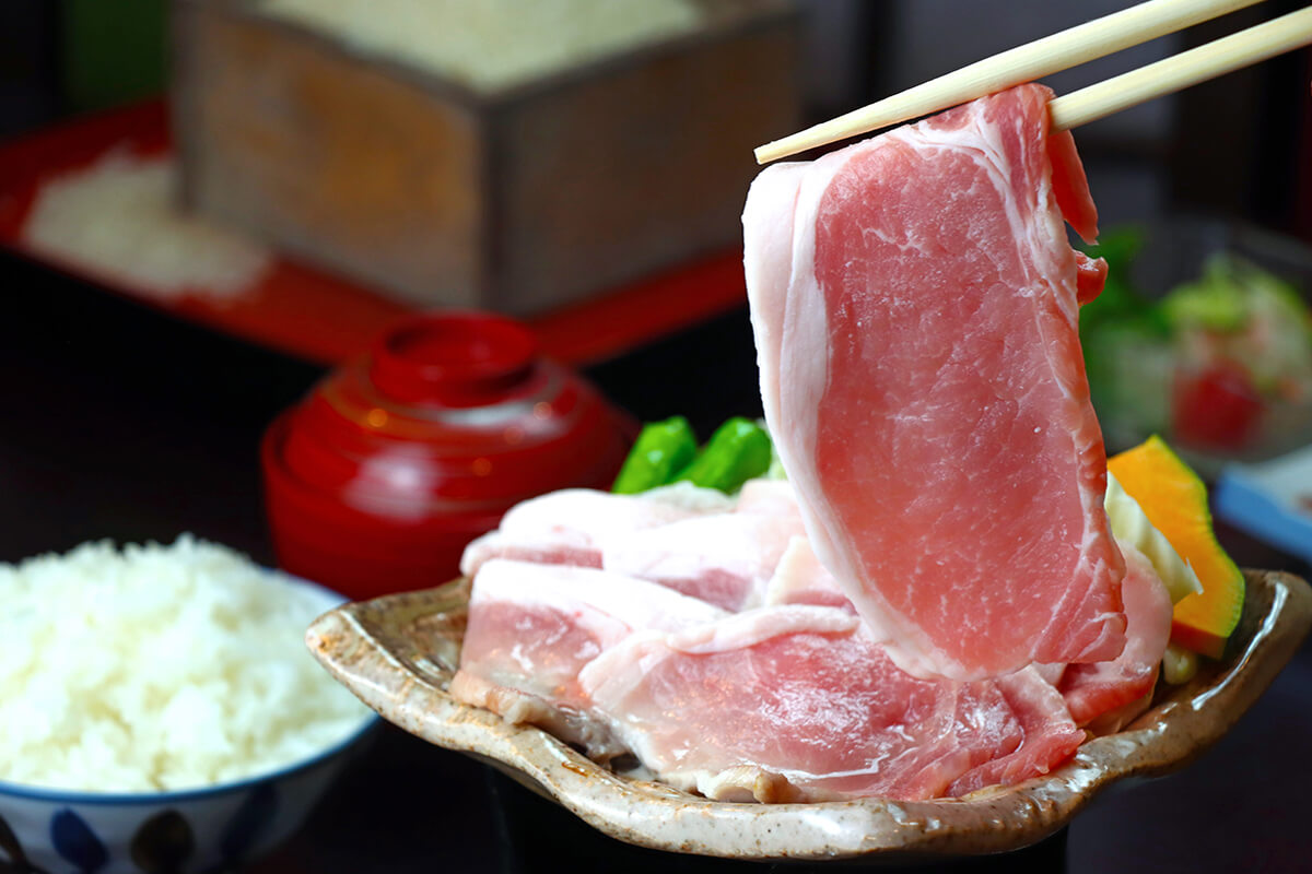 〈贅・zei〉なっとく豚の陶板焼 / スタンダード定食-2
